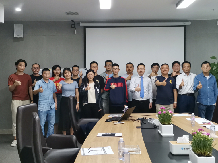 港創(chuàng)建材公司組織開展ISO9001質(zhì)量管理體系內(nèi)審員培訓