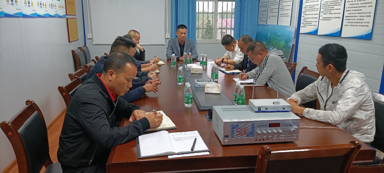 振奮精神、凝心聚力、迎難而上  ——集團領導對寧鄉(xiāng)港灣公司新領導班子提出工作要求